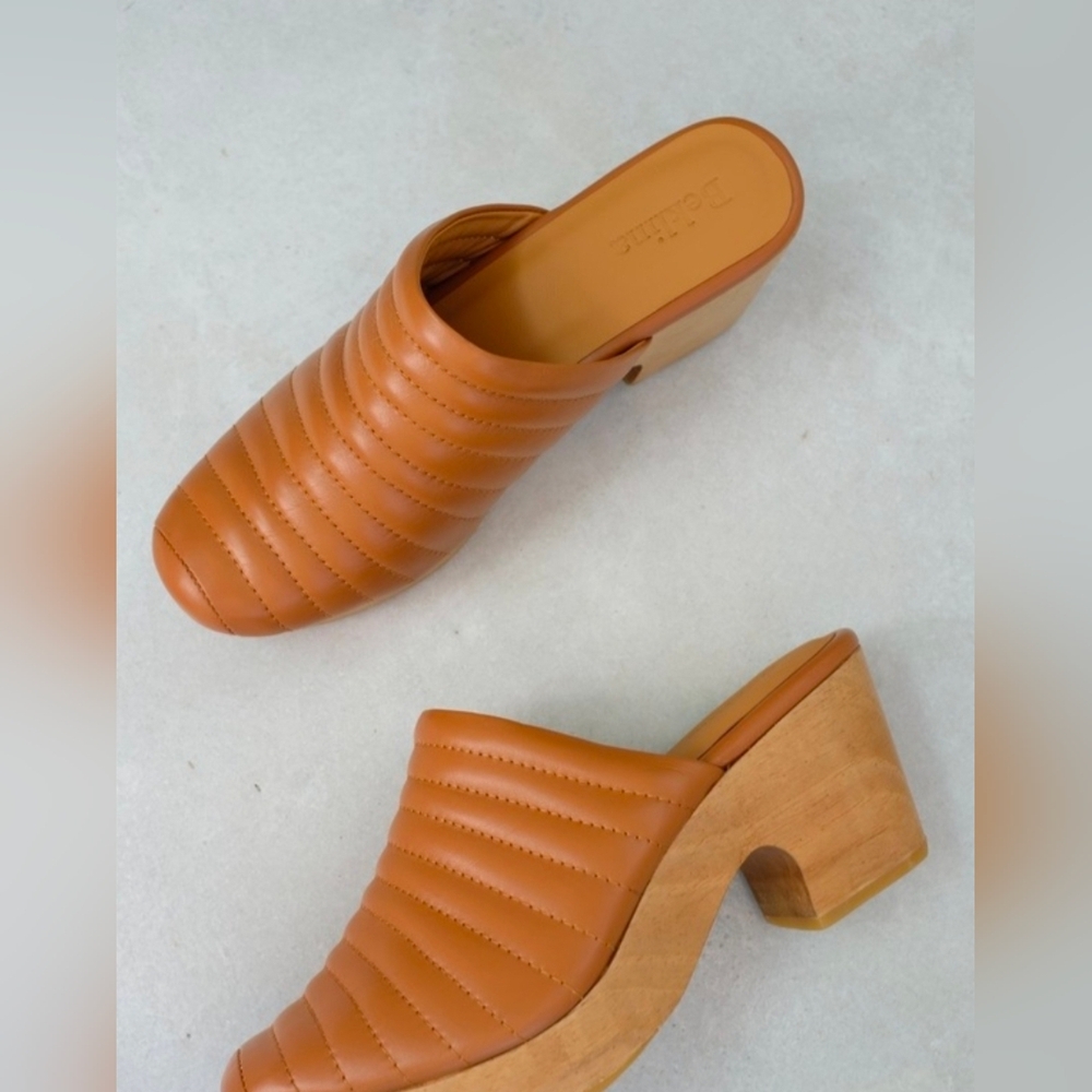 Beklina Ribbed Clog Size 6